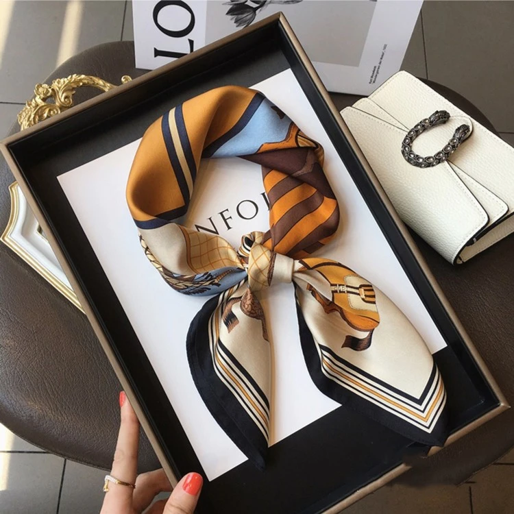 F003杭州丝绸100%桑蚕丝春秋丝巾八骏图真丝围巾65cm方巾女士披肩