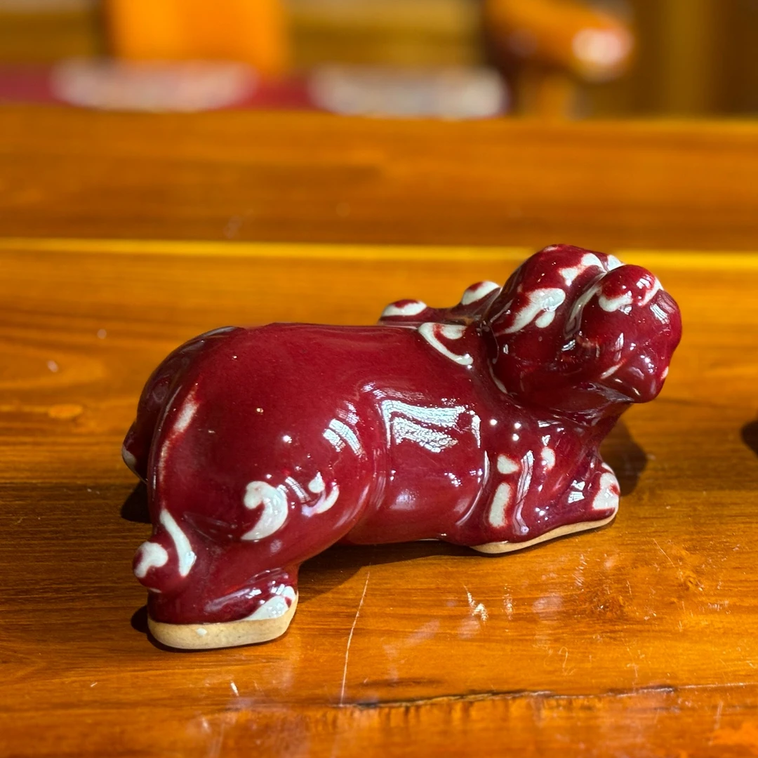 茶台茶宠，钧瓷红色貔貅