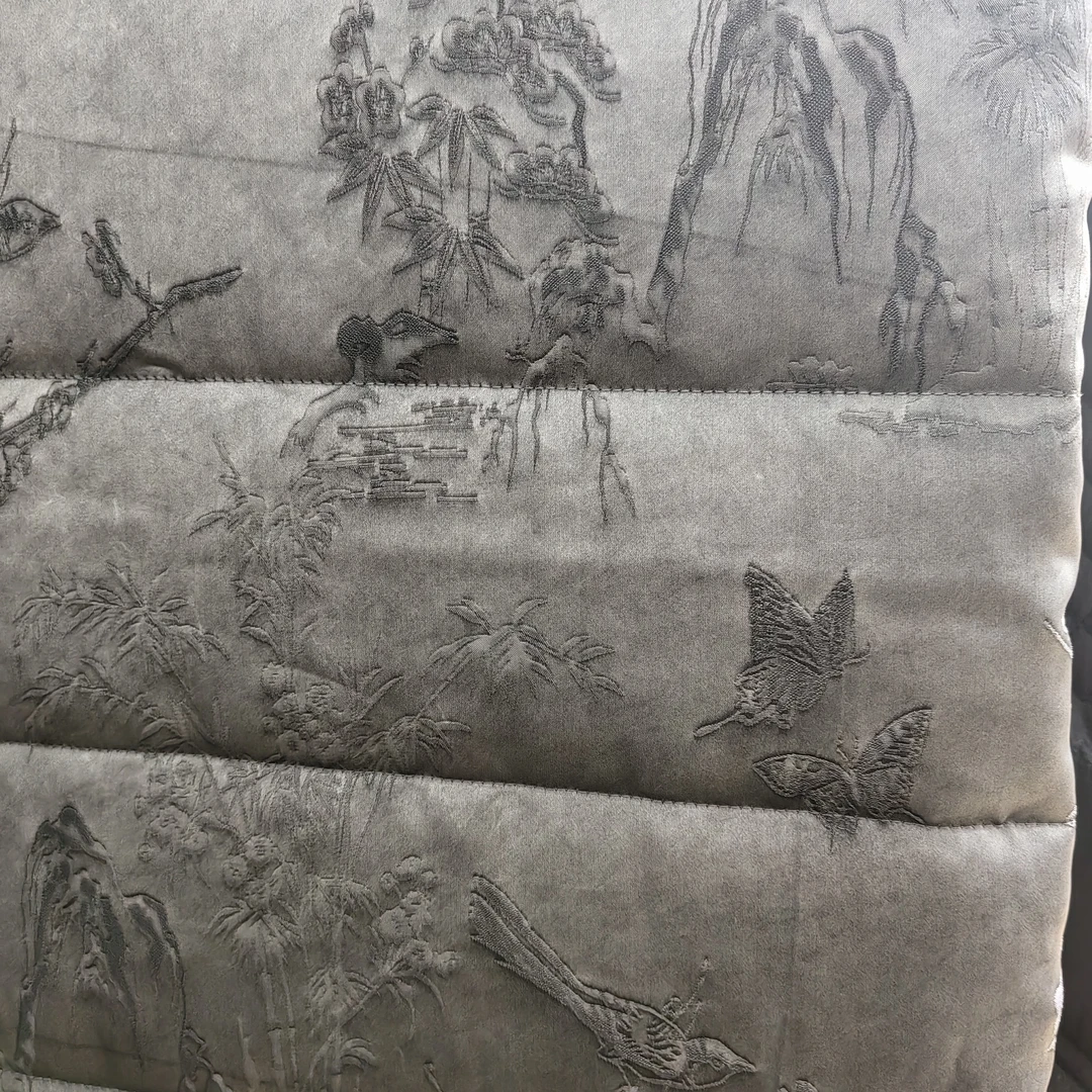 灰色报喜鸟   羊绒絮片布料