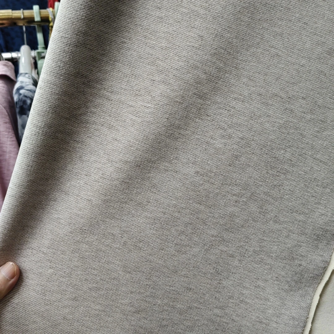 米白色  步步高   醋酸蚕丝羊绒布料活动价