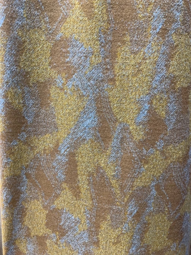 黄秋韵   织花奥绒时装布料