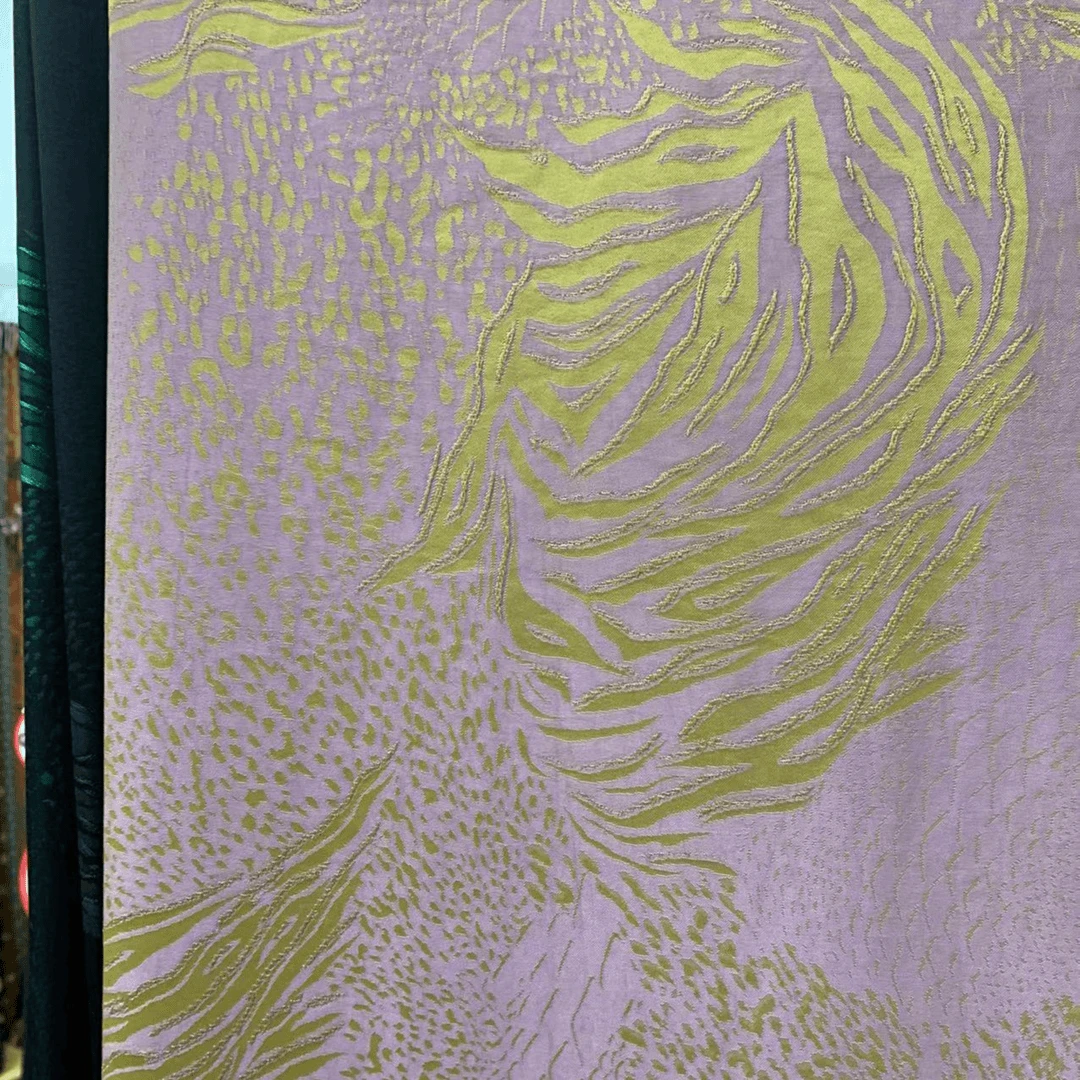 粉雨打芭蕉 人丝提花  布料活动价