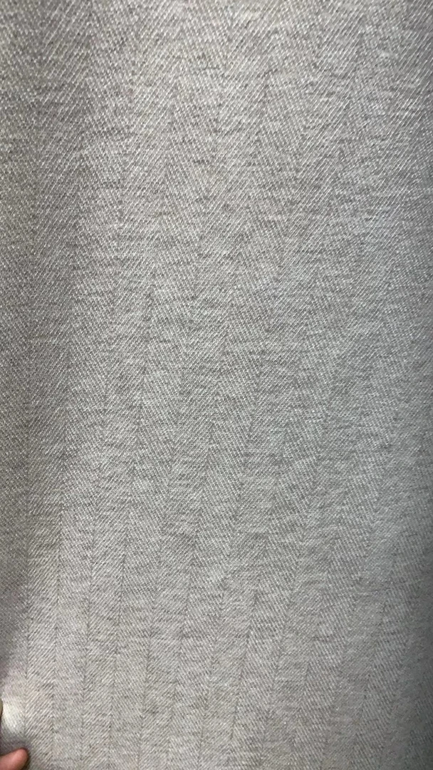 米白条   人字纹 醋酸蚕丝羊绒布料（复合）