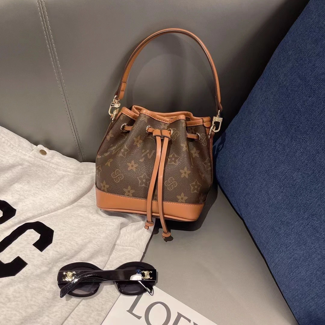 三小姐箱包（经典福袋包）轻奢时尚百搭女士黑色小众抽绳单肩肩包