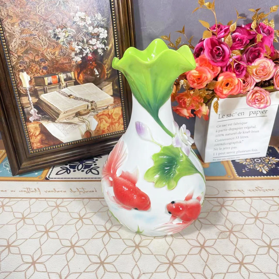 陶瓷国风立体双鱼荷花花瓶