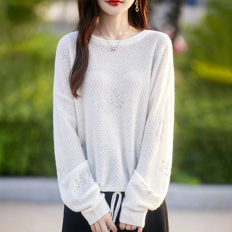 蝴蝶烫钻针织衫秋冬时尚百搭圆领套头长袖宽松显瘦洋气慵懒风毛衣
