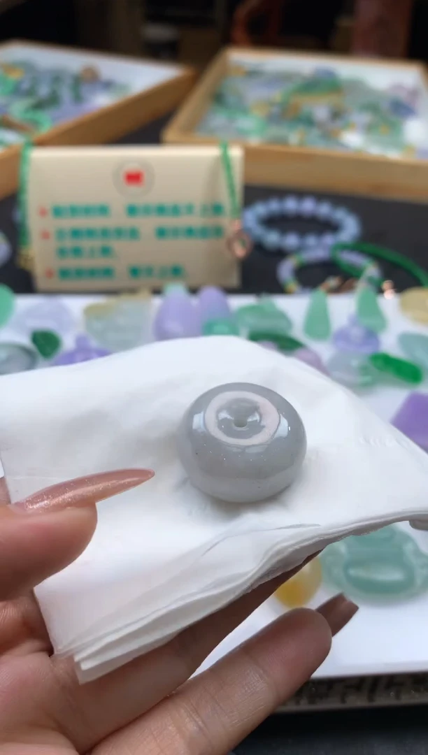 【闪购商品】定制翡翠未镶嵌翡翠