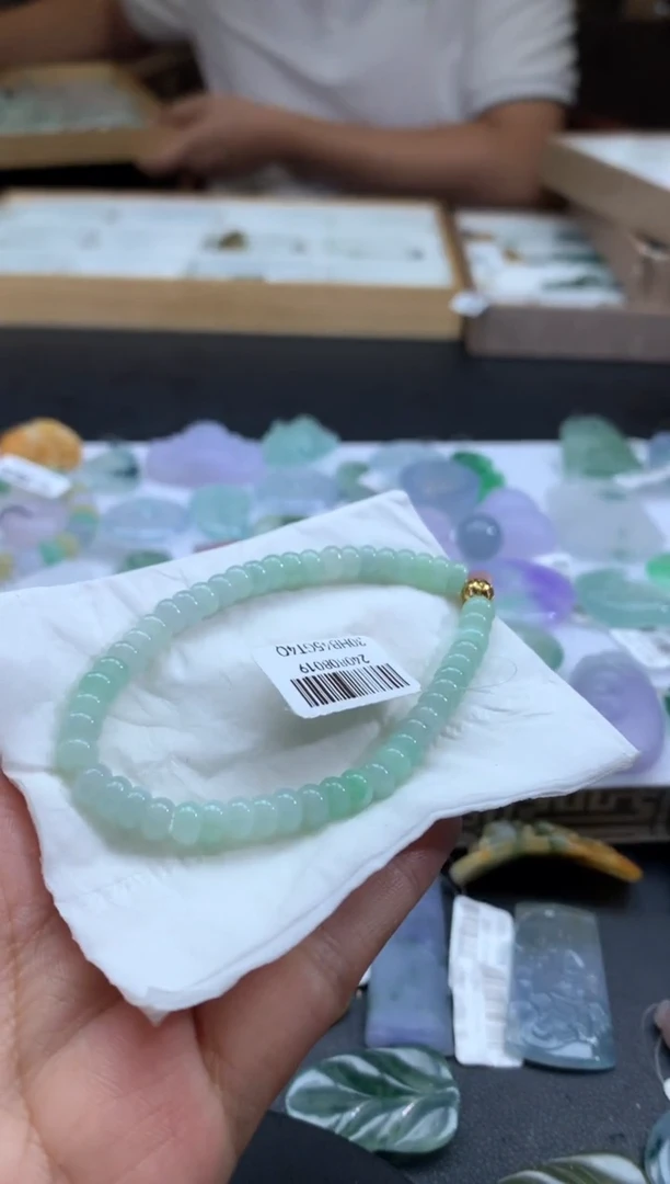 【闪购商品】定制翡翠未镶嵌翡翠