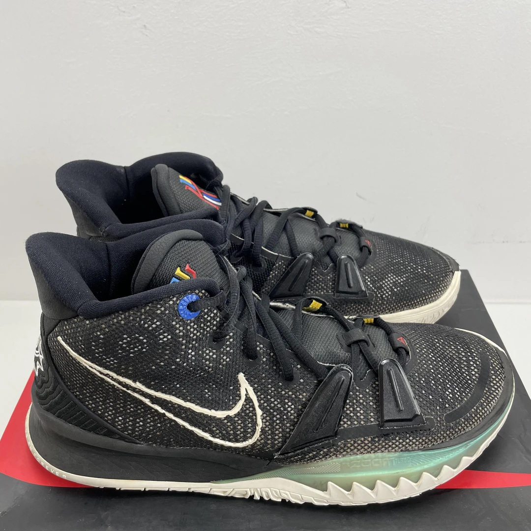 44码 Nike 中古 欧文7  篮球鞋 黑色 无盒 公价1472
