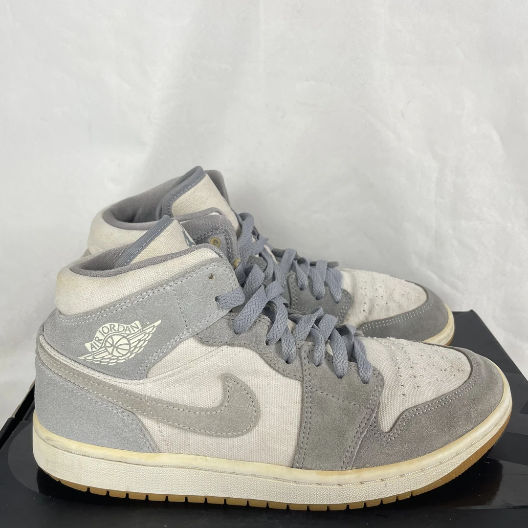 42码 Nike 中古 AJ1 运动休闲鞋 中帮 奶油 灰色 无盒