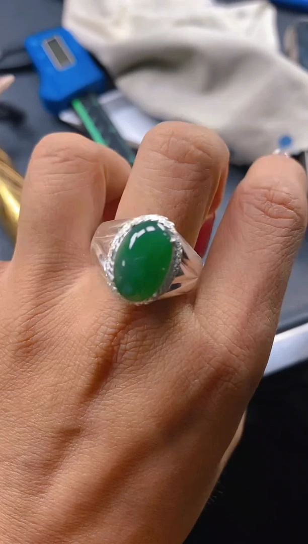 【闪购商品】定制翡翠未镶嵌天然翡翠蛋面未镶嵌162