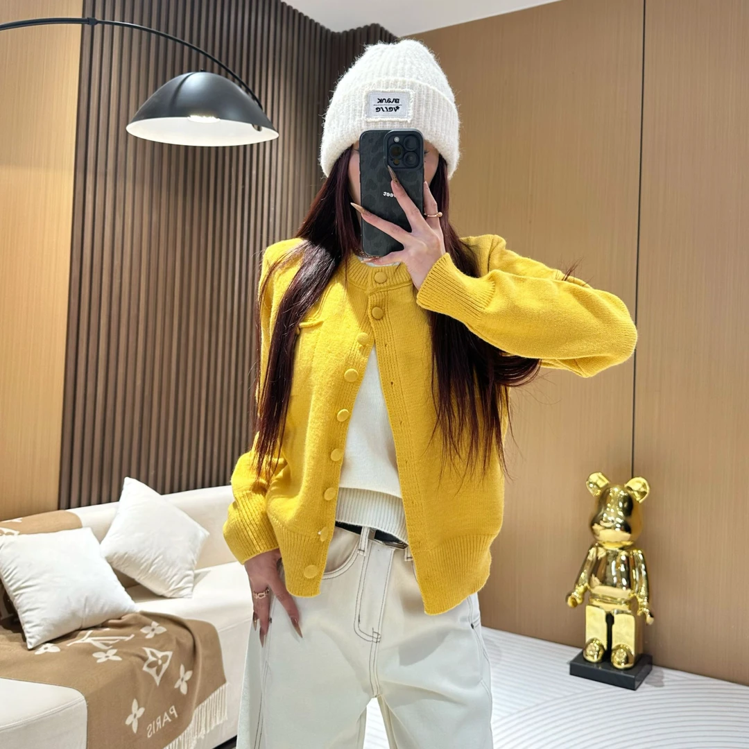 DA8770 【假两件针织排扣上衣】冬款针织软糯上衣假两件休闲开衫女