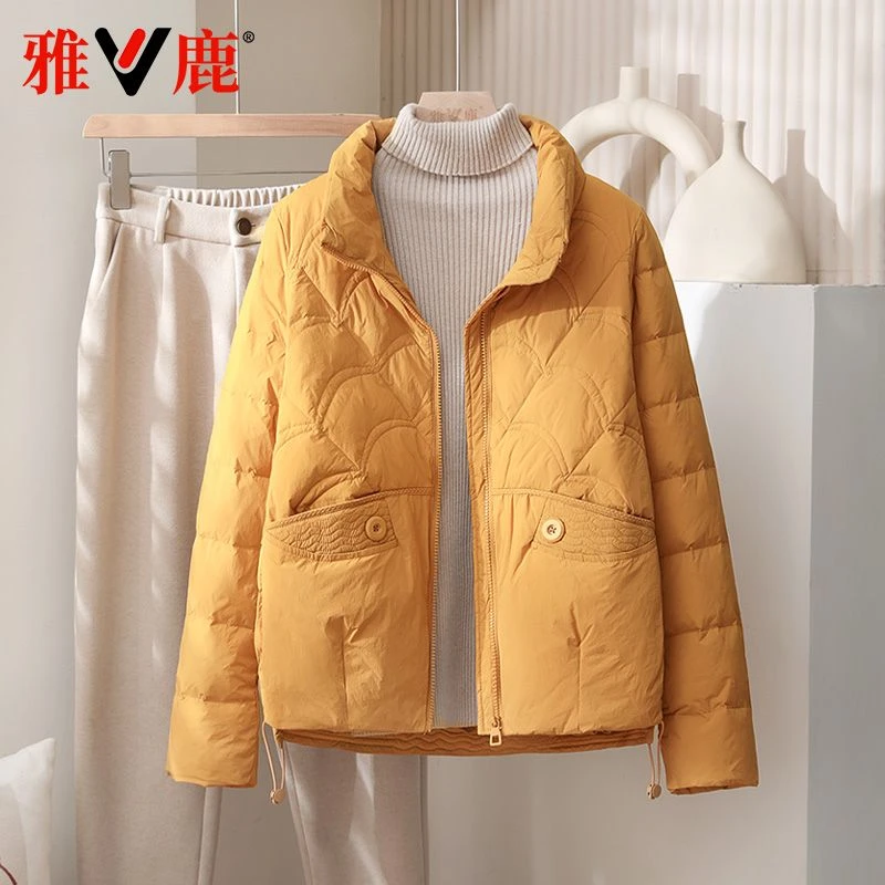 雅鹿2024秋冬季新款轻薄羽绒服女短款保暖小个子气质简约百搭外套
