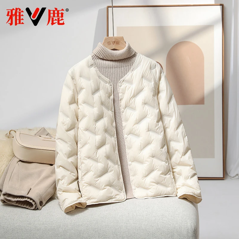 雅鹿2024新款轻薄羽绒服女爆款高级感时尚户外保暖羽绒服外套潮流