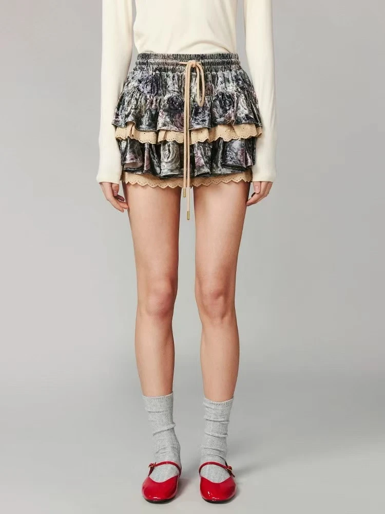 UOOYAA/乌丫2024冬季新款迷彩蔷薇印花丝绒蕾丝蛋糕半裙1499