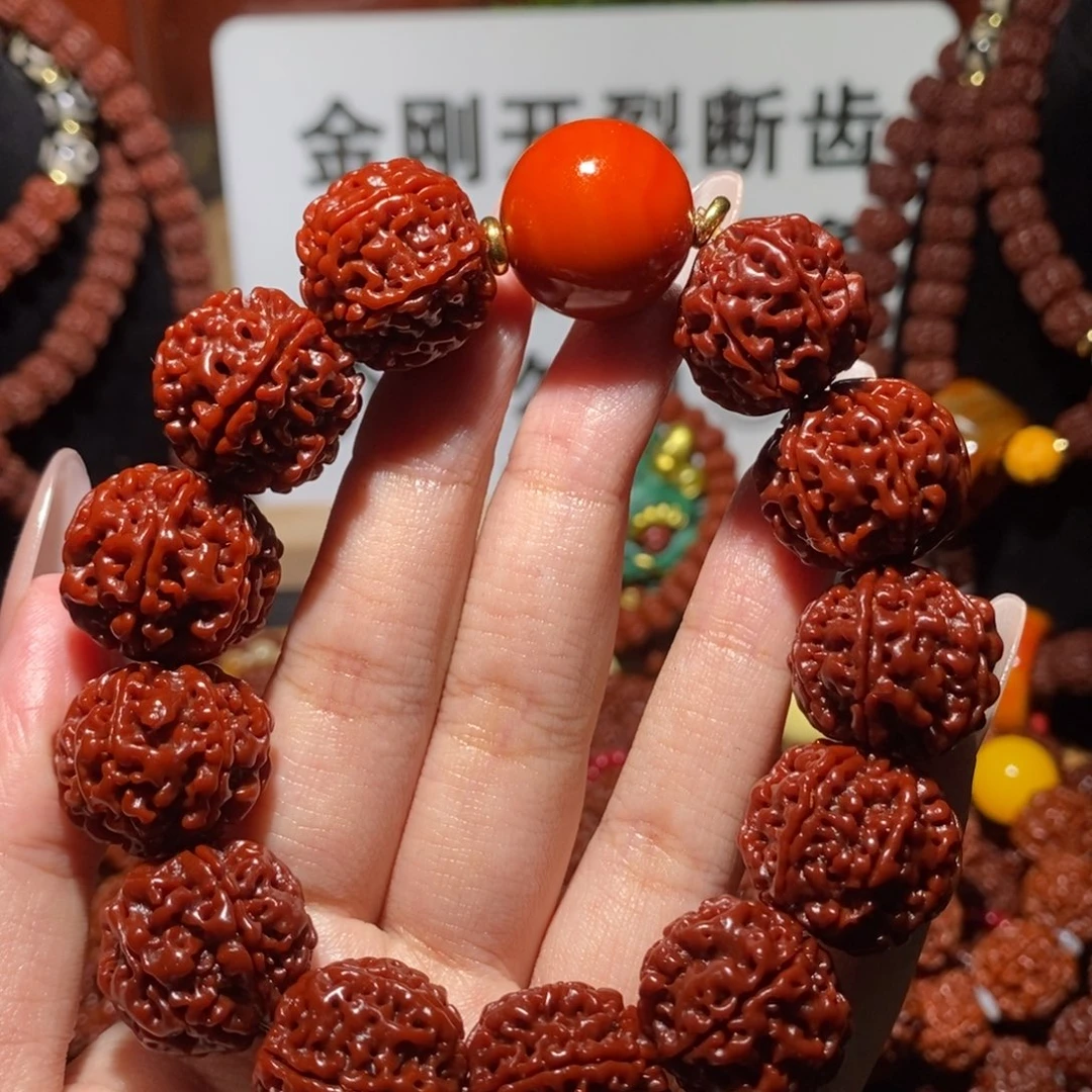 金刚菩提手串206。   红玛