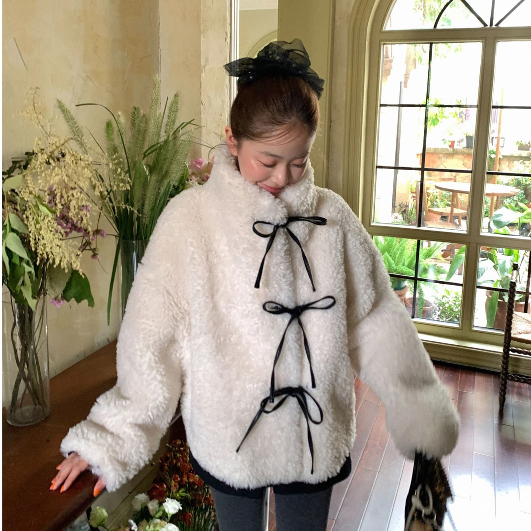 CHERI.Z达人专属 冬日童话 双层毛领皮质蝴蝶结系带毛毛外套