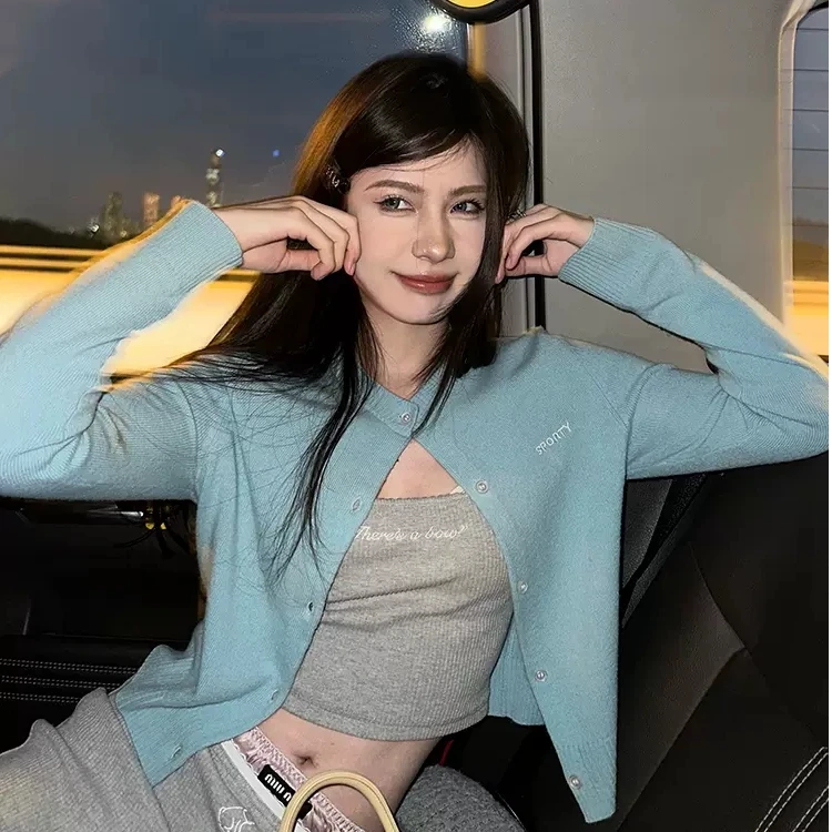 只只 蒂凡尼早餐miu sporty绿松石蓝圆领针织开衫外套