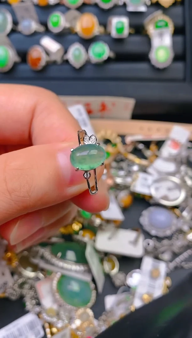 【闪购商品】翡翠戒指银S925镶嵌天然翡翠