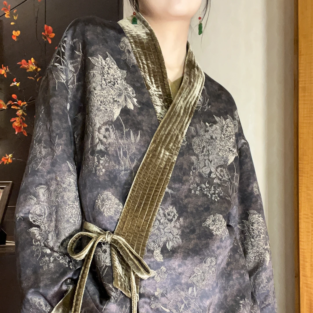 红人上新品质提花新中式气质宽敞搭襟复古印花斜襟外套