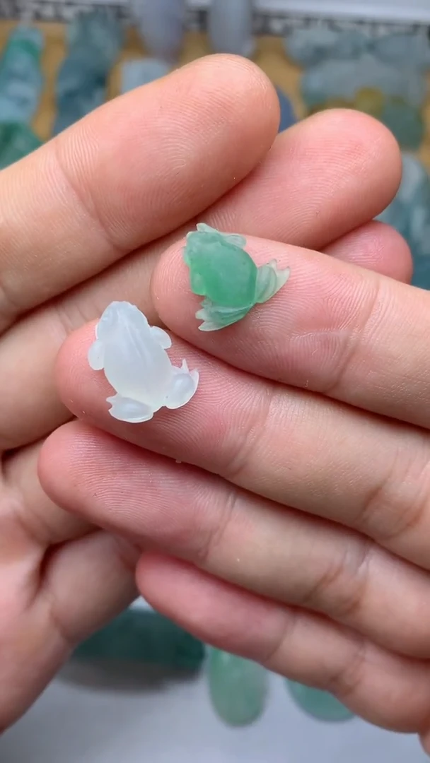 【闪购商品】定制翡翠未镶嵌青蛙