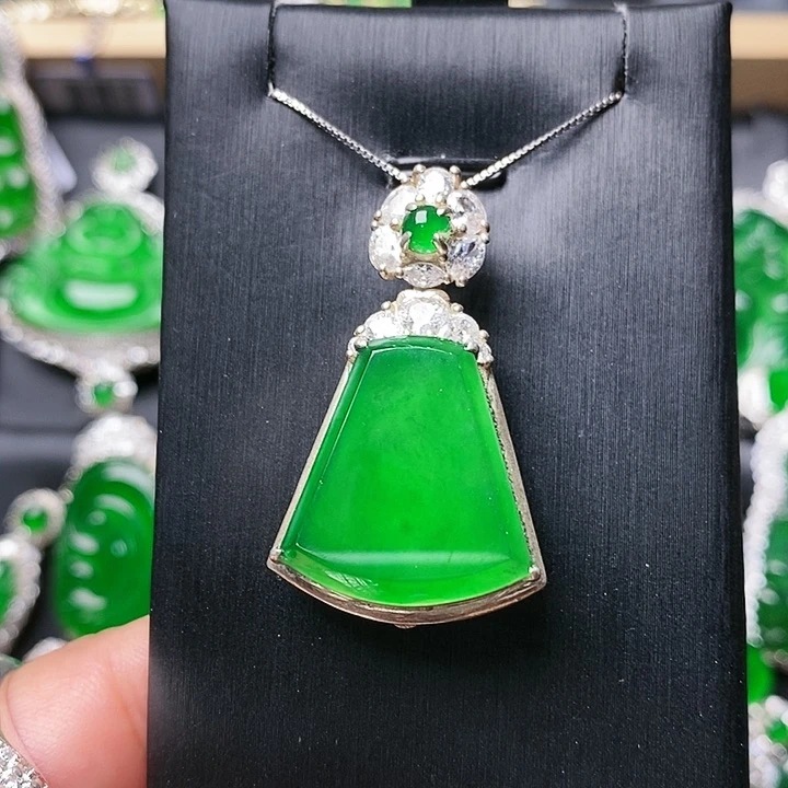 翡翠颈饰未镶嵌吊坠28