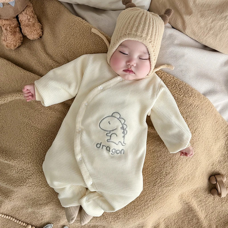 婴儿衣服秋冬季连体衣加绒加厚保暖外出服新生儿睡衣冬装宝宝哈衣