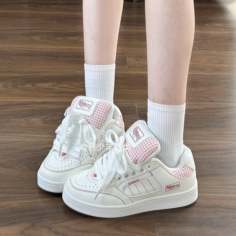 白彩虹港风小众百搭面包鞋女潮流2025秋季新款板鞋运动休闲小白鞋