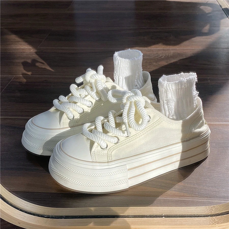 韩版奶油厚底帆布鞋女ins潮2025秋季新款小众松糕底学生小白鞋子