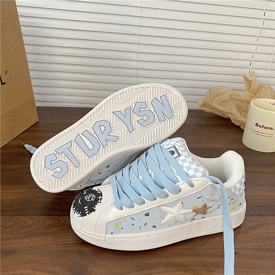 港风可爱贝壳头休闲板鞋女鞋ins潮流学生小众面包鞋2024冬季新款