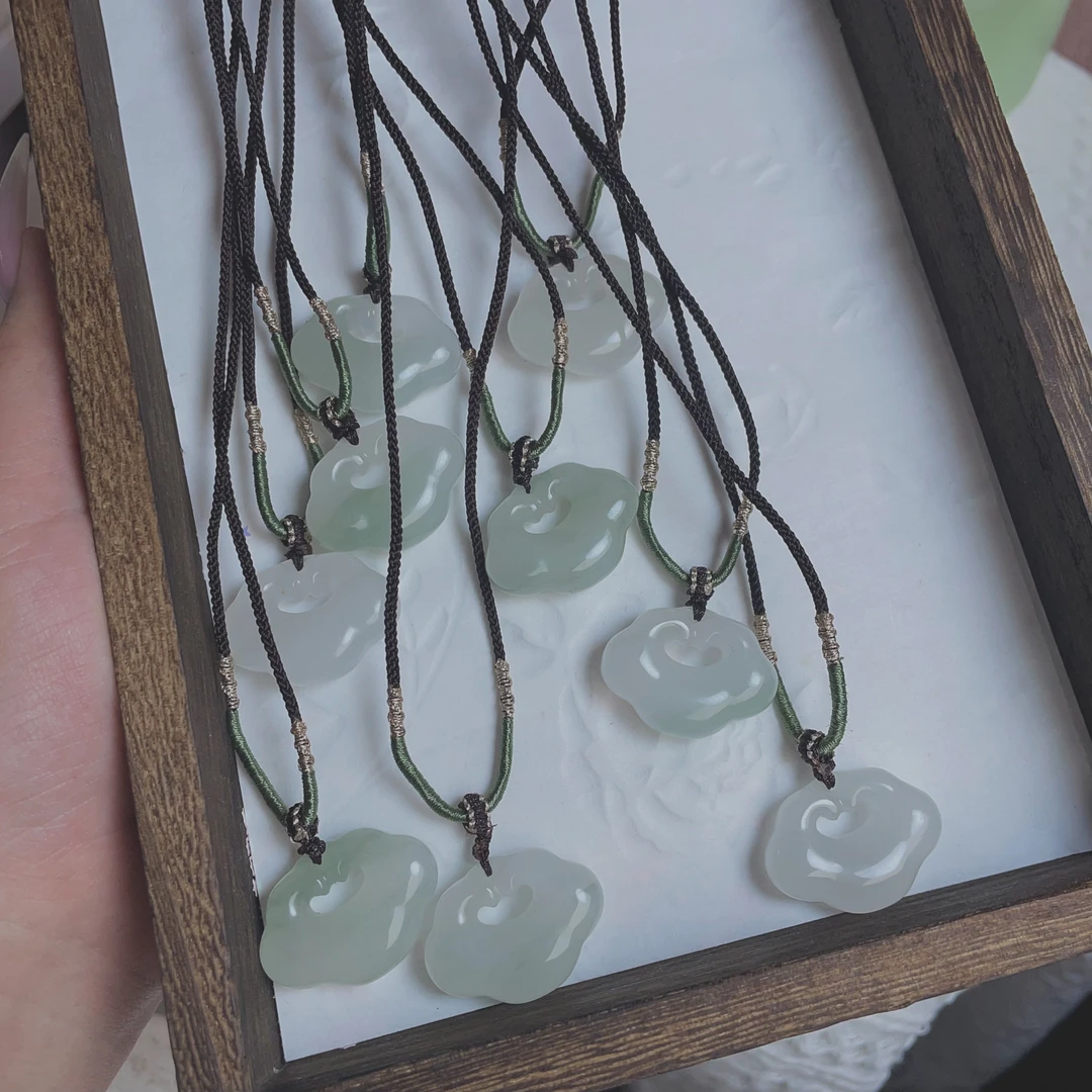 高冰天山翠晕染祥云锁雪翠拍一发一多样性发货