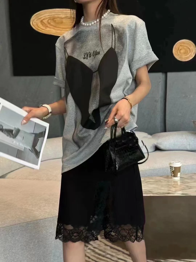19911 女士设计师品牌T前黑色图案短袖