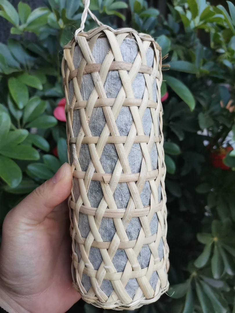 【福利专场】小户赛手工古树生茶竹篮柱（生）