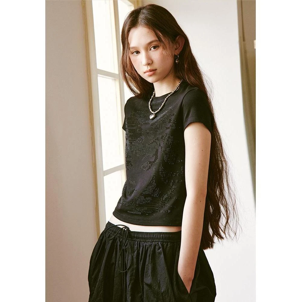 【丁丁专属】  DIDDI MODA 人脸烫钻短款T恤 k6531