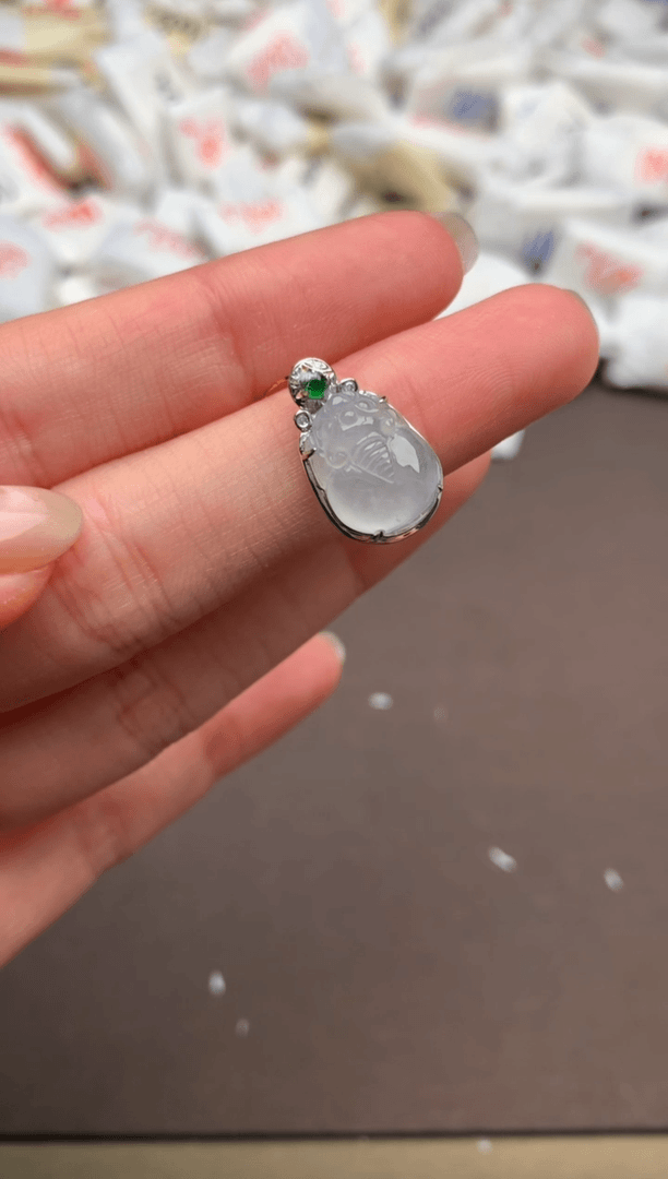 【闪购商品】翡翠挂件18K金镶嵌  一