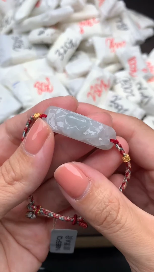 【闪购商品】翡翠手绳未镶嵌一
