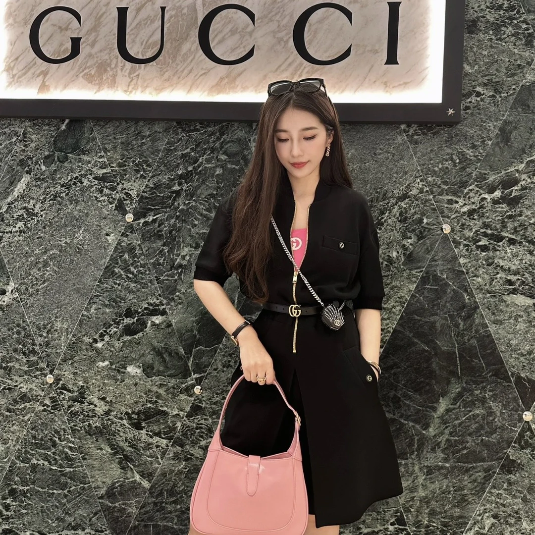 全新未使用 GUCCI/古驰 古驰黑色半拉链收腰连衣裙