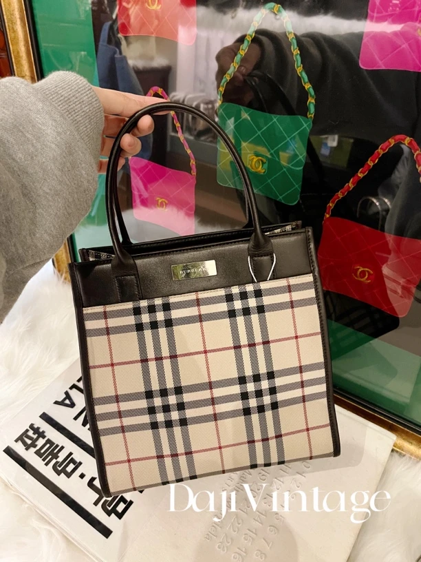 95新 BURBERRY/博柏利 大吉一店/Burberry格纹拼色琴谱手提包