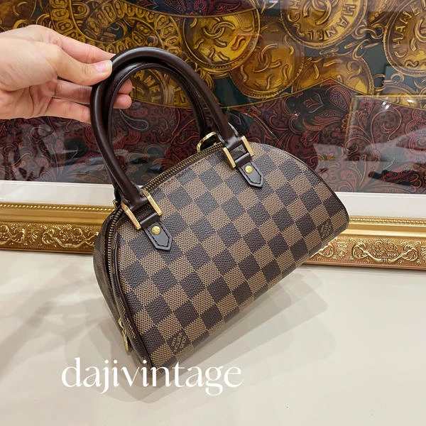 大吉中古/LV棋盘格小元宝手提包