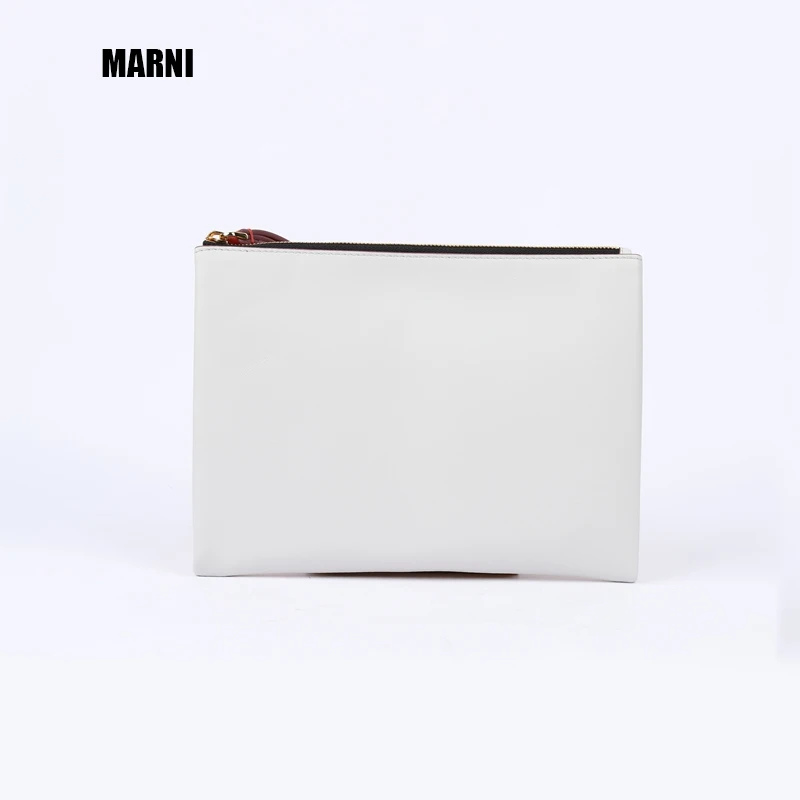 全新未使用 MARNI 玛尼 流行时尚百搭经典女士手拿包 女款 白色