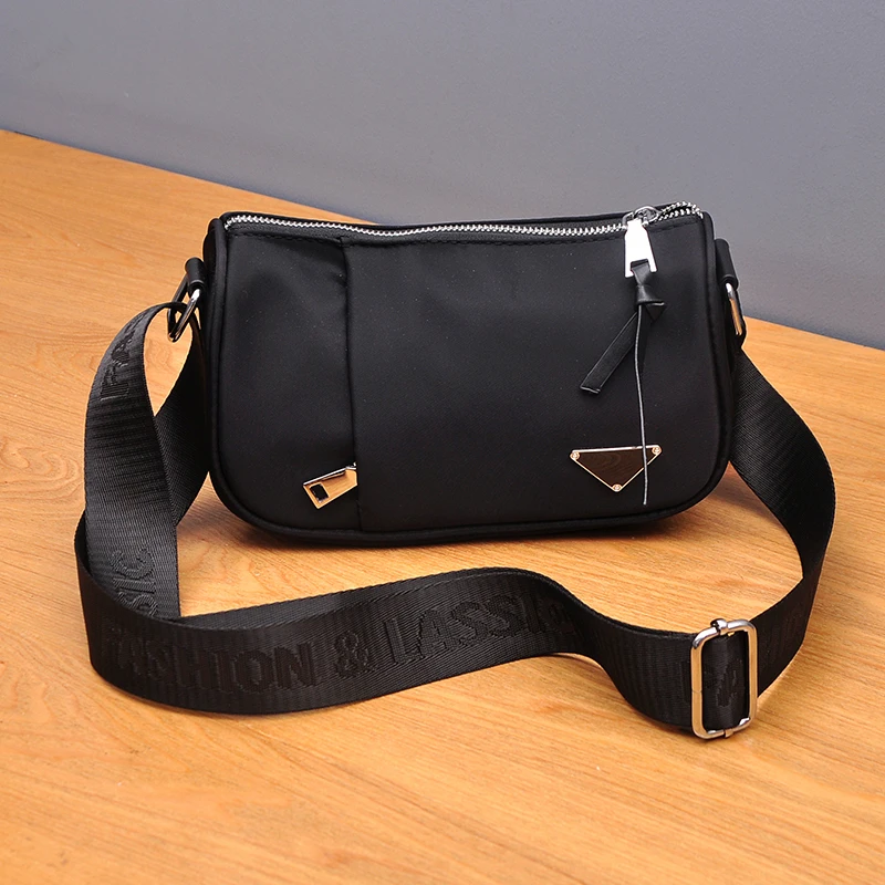 牛津布斜挎包女新款多层包包休闲百搭宽肩带单肩包轻便防水潮流包