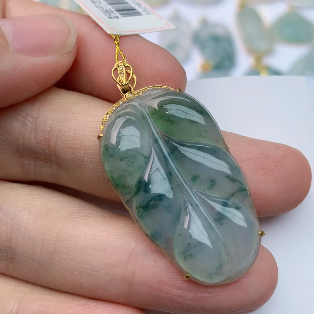 翡翠吊坠(不含链)18K金镶嵌