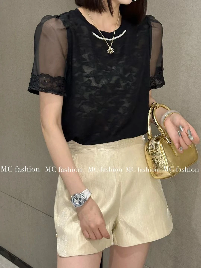 君君气质欧货袖子设计感蕾丝T夏季圆领洋气显瘦时尚百搭休闲减龄