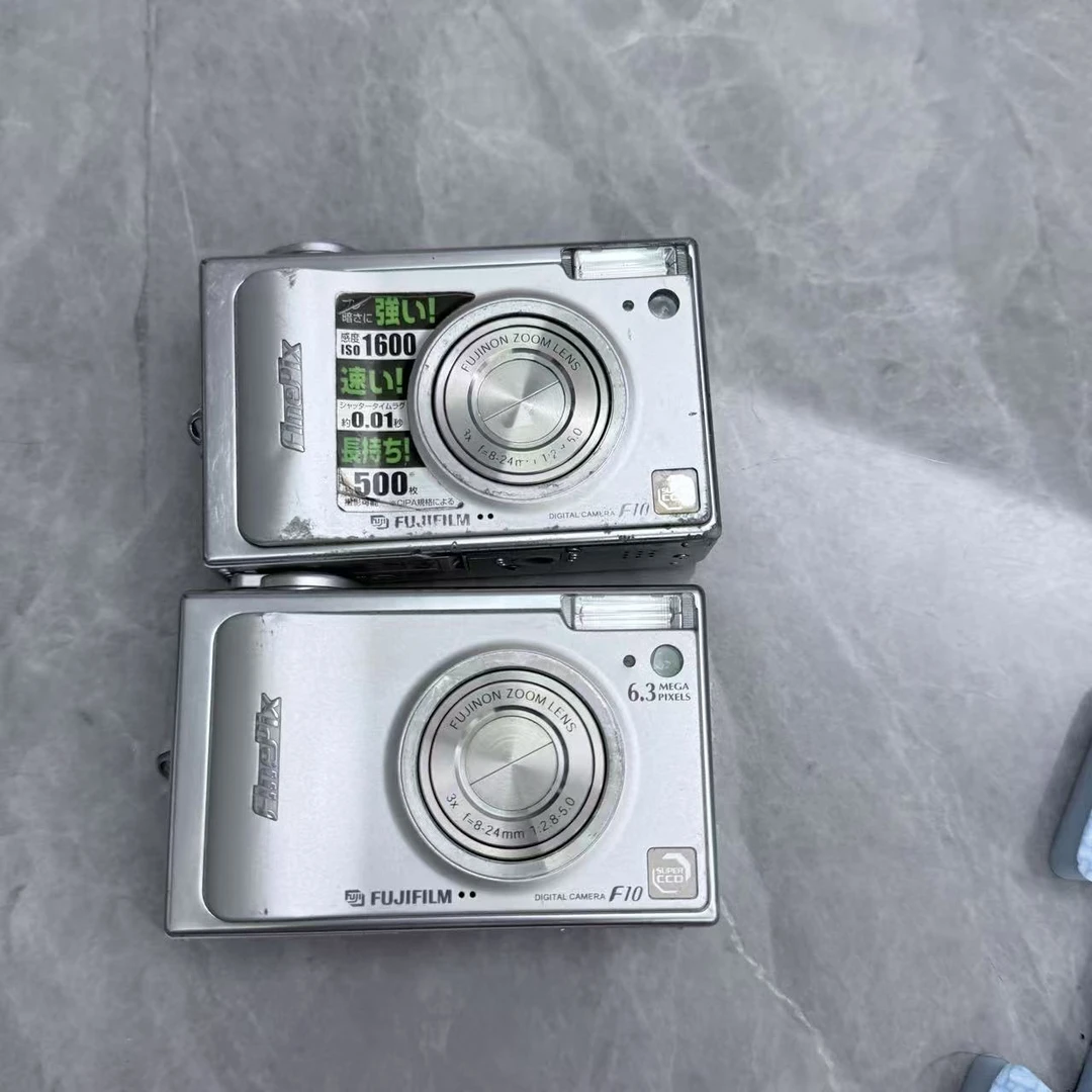 9新 Fujifilm/富士 富士f10 630万像素 3倍变焦 自备xd卡 读卡器