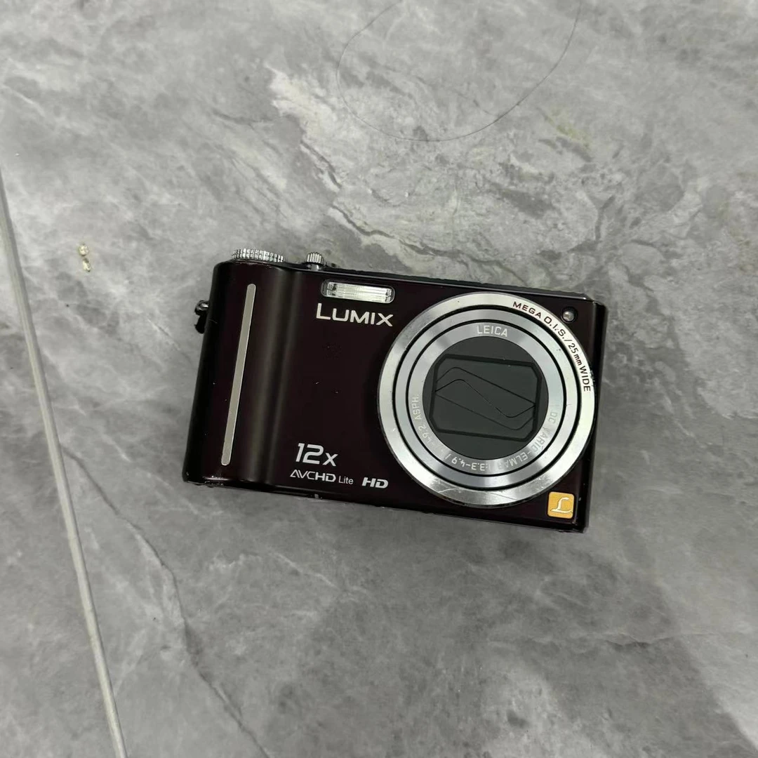9新 Panasonic/松下 松下tz7 1200万像素 12倍变焦  屏幕进灰