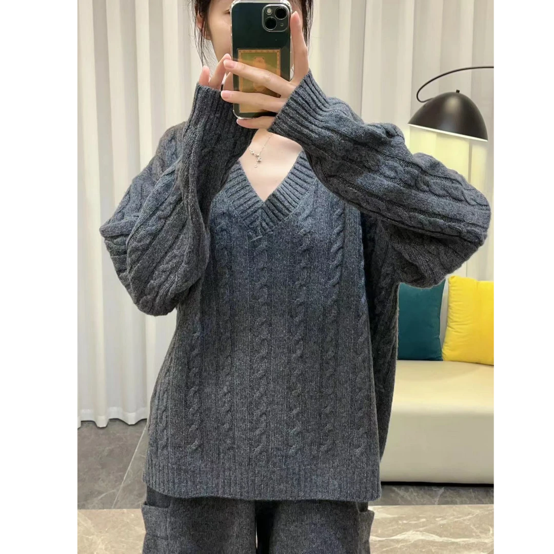 100%纯羊绒  重工绞花V领纯色女款羊绒衫99-7110