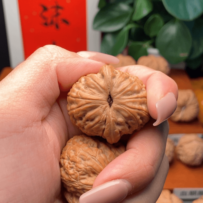 【闪购商品】文玩核桃吊坠随****_