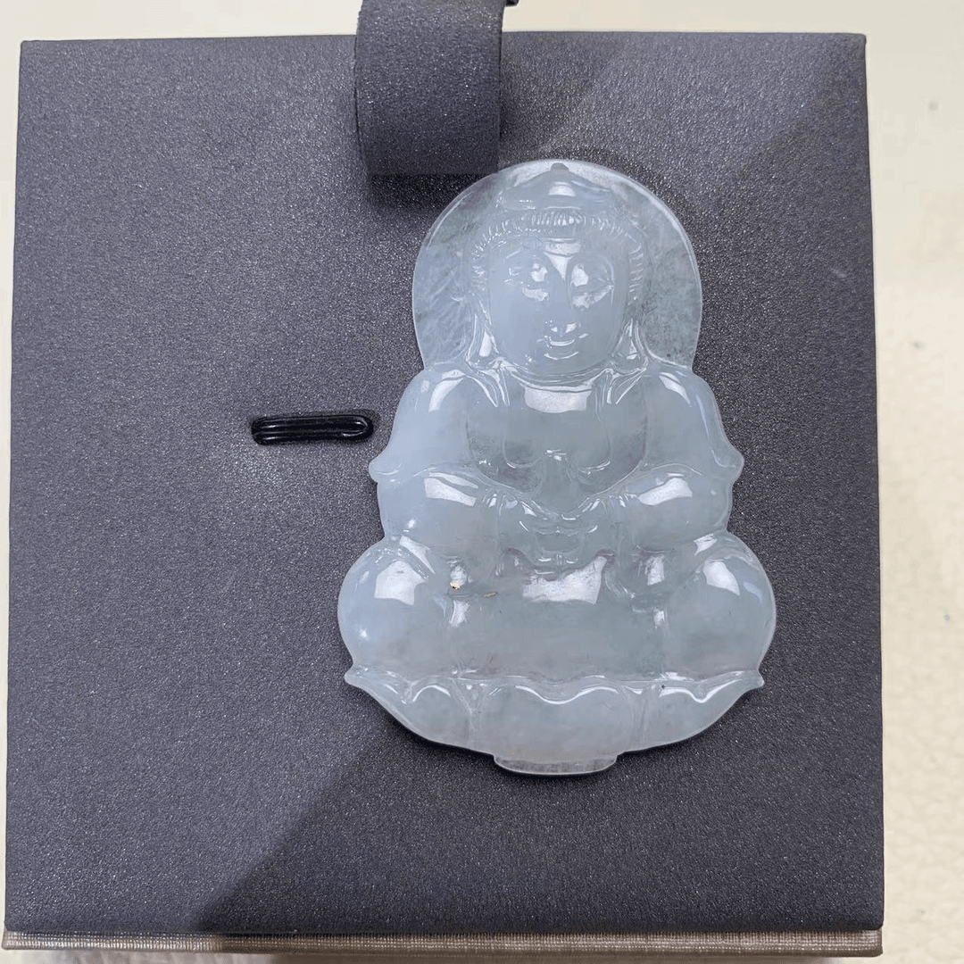 A6474号竞拍品 天然A货翡翠挂件