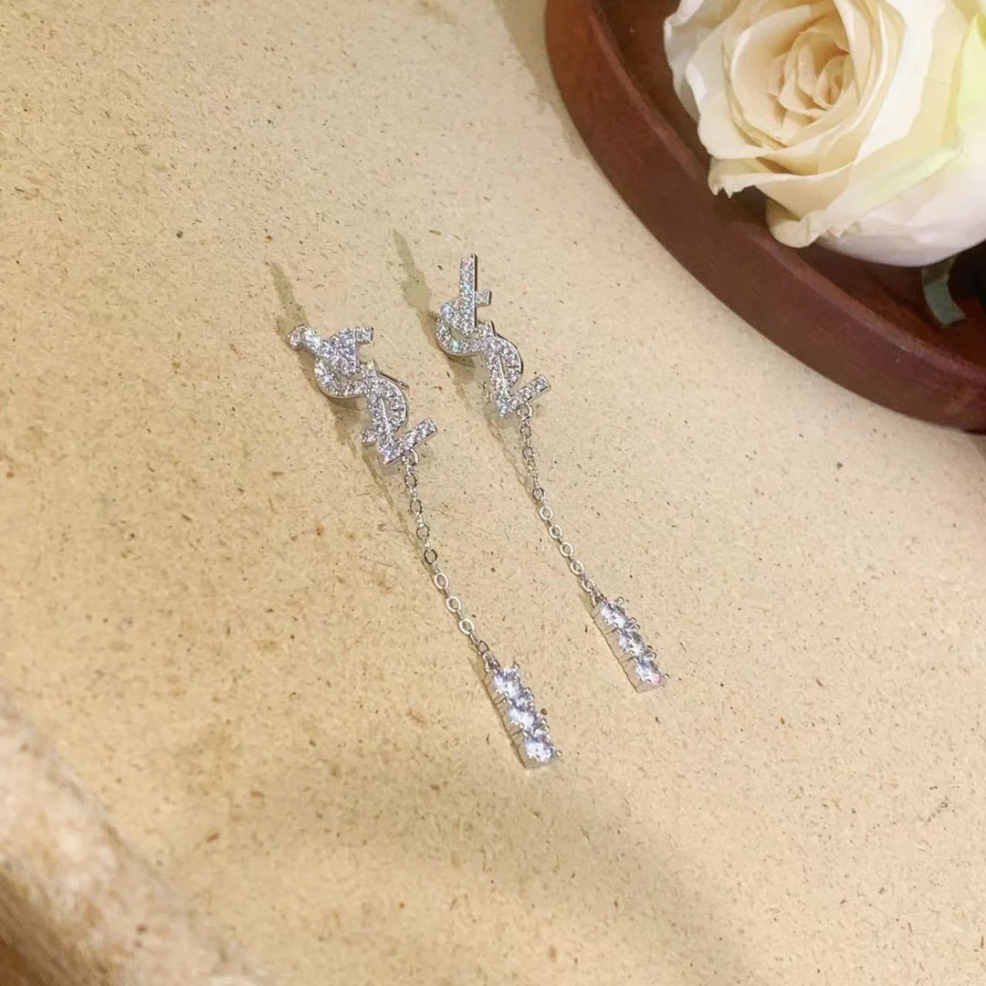 铜合金耳饰 气质轻奢时尚百搭小众简约长款精致耳环ed3287