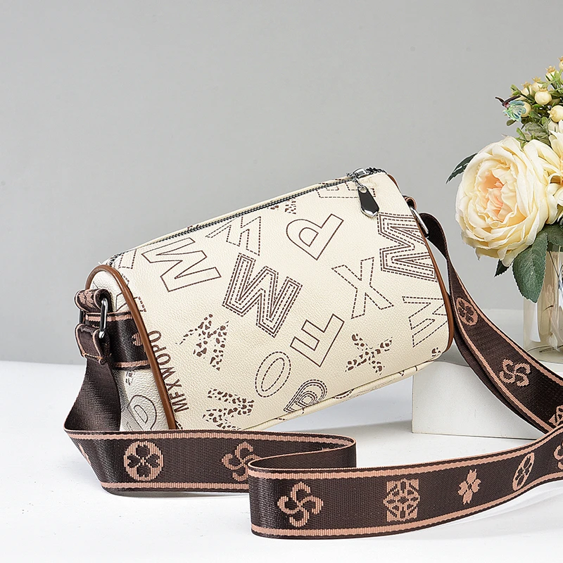 今年流行印花高级感大气波士顿枕头小包2024新款大容量单肩斜挎包